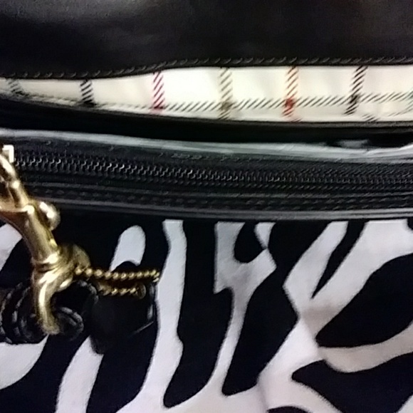 Coash Wristlet Wallet Purse - Picture 8 of 8